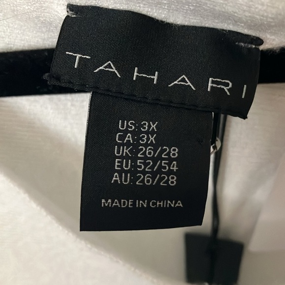 Tahari: Lace & embroidered sleeve Knit compression/natural stretch- Sweater- 3XL - Picture 2 of 16